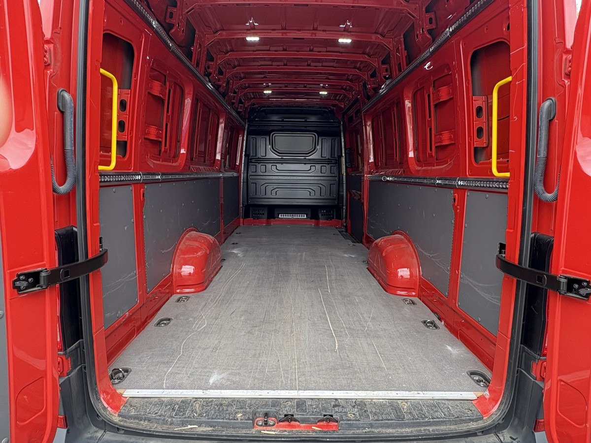 VW Crafter 35 Maxi L5H3 Extralang Kamera sofort ve - Furgón: foto 5 VW Crafter 35 Maxi L5H3 Extralang Kamera sofort ve - Furgón: foto 5