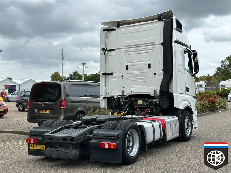 Mercedes-Benz ACTROS 1842 LLS - Giga Space - 2x tank - NIGHT a/c - Cabeza tractora: foto 2 Mercedes-Benz ACTROS 1842 LLS - Giga Space - 2x tank - NIGHT a/c - Cabeza tractora: foto 2