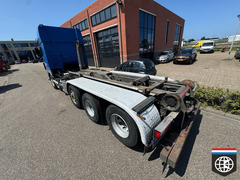 DAF XF 105.460 8X2/4 - 30t hooklift - CLEAN HOLLAND TRUCK - Camión multibasculante: foto 2 DAF XF 105.460 8X2/4 - 30t hooklift - CLEAN HOLLAND TRUCK - Camión multibasculante: foto 2