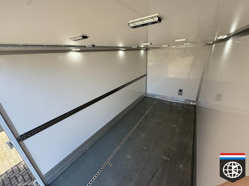 Mercedes-Benz Sprinter  Laadbak verwarming - IDEAAL VOOR TRANSPORT VAN BLOEMEN IN DOZEN en/ of KRATTEN - Furgoneta caja cerrada: foto 4 Mercedes-Benz Sprinter  Laadbak verwarming - IDEAAL VOOR TRANSPORT VAN BLOEMEN IN DOZEN en/ of KRATTEN - Furgoneta caja cerrada: foto 4