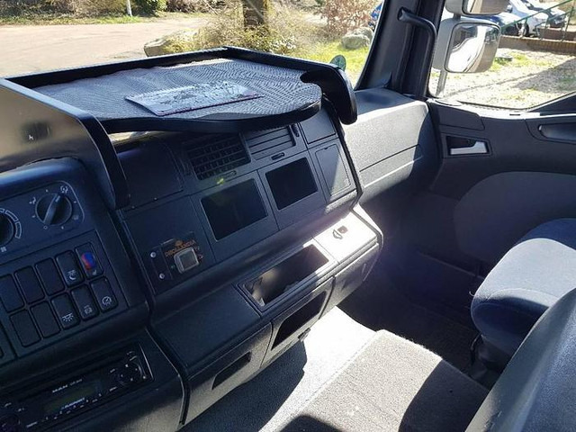 Camión caja cerrada MAN TGL 12.210 4x2 BL: foto 15 Camión caja cerrada MAN TGL 12.210 4x2 BL: foto 15