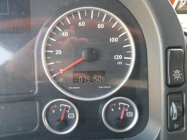 Camión caja cerrada MAN TGL 12.210 4x2 BL: foto 13 Camión caja cerrada MAN TGL 12.210 4x2 BL: foto 13