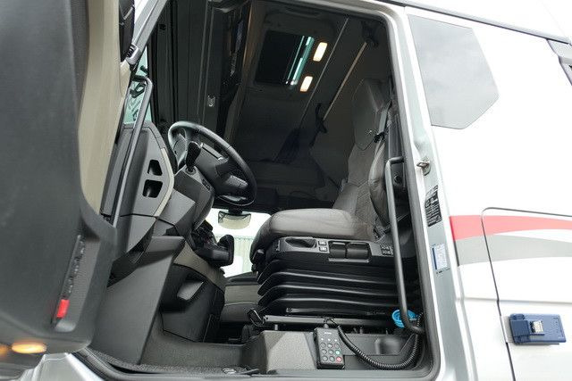 MAN 18.510 TGX 4x2, Hydr.,Retarder,Klima, Alu-Felgen - Cabeza tractora: foto 5 MAN 18.510 TGX 4x2, Hydr.,Retarder,Klima, Alu-Felgen - Cabeza tractora: foto 5