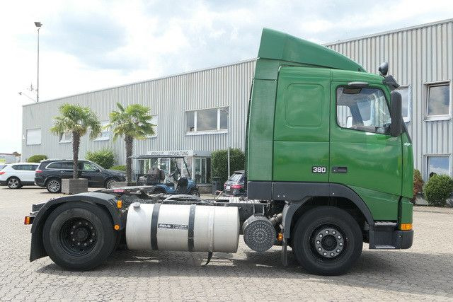 Volvo FH 380/Schalter/Klima/Hydraulik - Cabeza tractora: foto 2 Volvo FH 380/Schalter/Klima/Hydraulik - Cabeza tractora: foto 2
