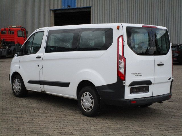 Ford Transit Custom, 9 Sitze, Euro 6 - Minibús, Furgoneta de pasajeros: foto 2 Ford Transit Custom, 9 Sitze, Euro 6 - Minibús, Furgoneta de pasajeros: foto 2