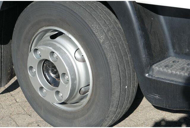 Iveco 80E18 4x2, LBW, AHK, Klima, 6.100mm lang - Camión caja cerrada: foto 3 Iveco 80E18 4x2, LBW, AHK, Klima, 6.100mm lang - Camión caja cerrada: foto 3