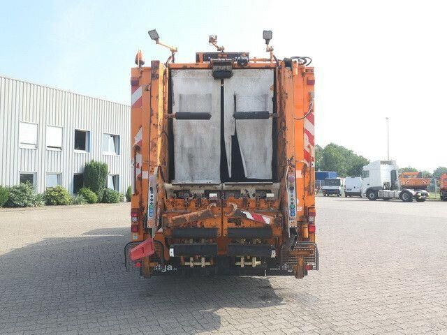 MAN 26.320 TGS BL 6x2, Haller, Zöller-Schüttung - Camión de basura: foto 4 MAN 26.320 TGS BL 6x2, Haller, Zöller-Schüttung - Camión de basura: foto 4