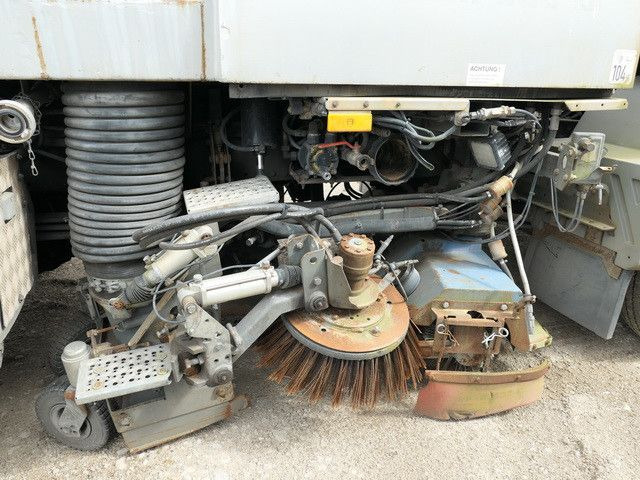 Mercedes-Benz 1018 KO atego 4x2, Bucher-Schörling, Klima - Barredora vial: foto 5 Mercedes-Benz 1018 KO atego 4x2, Bucher-Schörling, Klima - Barredora vial: foto 5