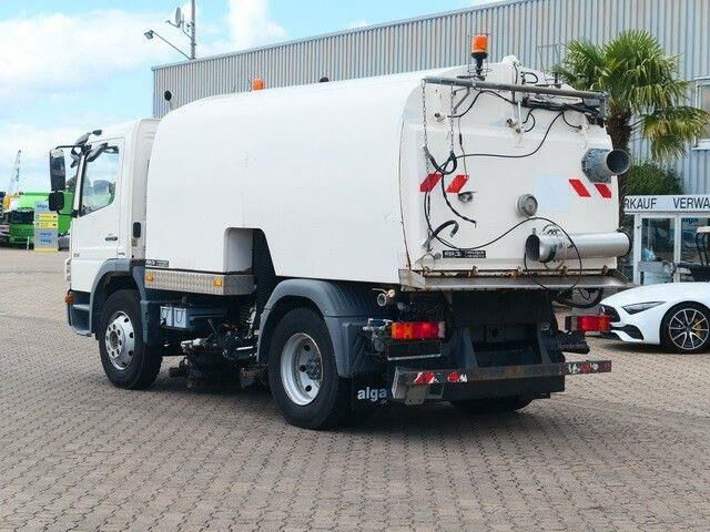 Mercedes-Benz 1518 LKO Atego 4x2, Kobit-Aufbau, 8m³,Wassertank - Barredora vial: foto 5 Mercedes-Benz 1518 LKO Atego 4x2, Kobit-Aufbau, 8m³,Wassertank - Barredora vial: foto 5