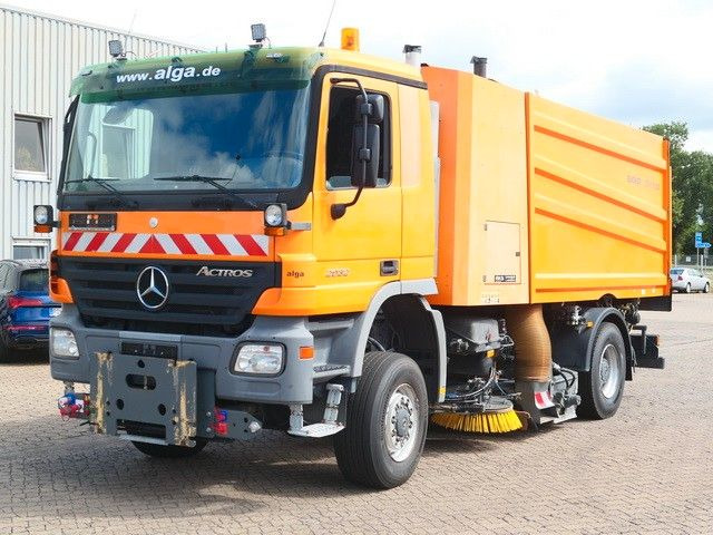 Leasing de Mercedes-Benz 2032 A Actros 4x4, Bucher STKF 9500, Airport, AC  Mercedes-Benz 2032 A Actros 4x4, Bucher STKF 9500, Airport, AC: foto 7
