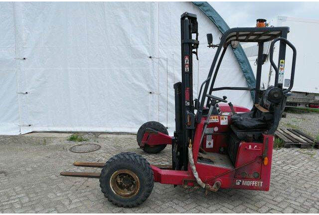 Moffett M4 25.3, Mitnahmestapler, 2.500kg, 3m Hubhöhe - Carretilla elevadora transportable: foto 2 Moffett M4 25.3, Mitnahmestapler, 2.500kg, 3m Hubhöhe - Carretilla elevadora transportable: foto 2