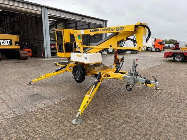 Plataforma elevadora remolcable Niftylift 120 TE, Arbeitshöhe 12.2m, Korb, Batterie: foto 7 Plataforma elevadora remolcable Niftylift 120 TE, Arbeitshöhe 12.2m, Korb, Batterie: foto 7