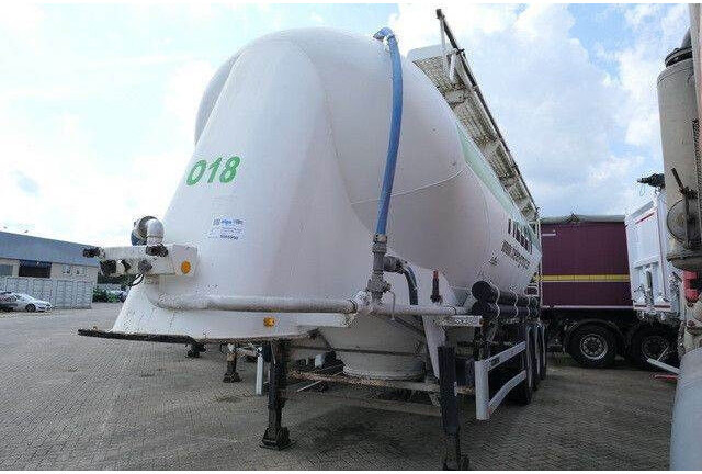 SPITZER SF 2737 PI, Zement, 37m³, Alu-Felgen, 1 Kammer - Semirremolque cisterna: foto 2 SPITZER SF 2737 PI, Zement, 37m³, Alu-Felgen, 1 Kammer - Semirremolque cisterna: foto 2