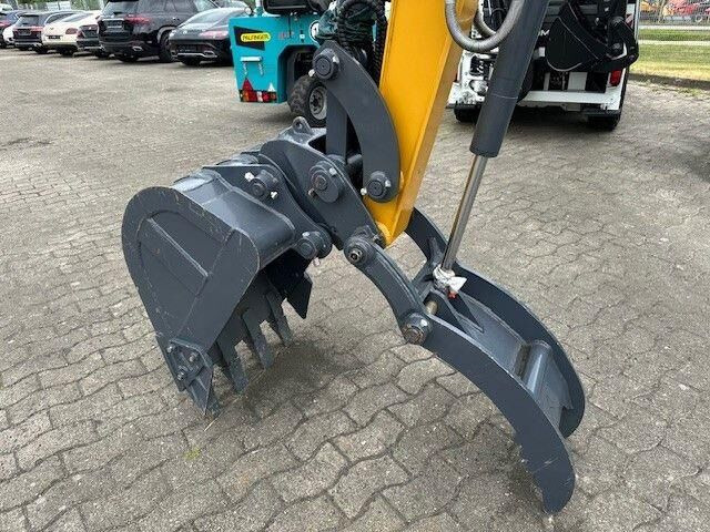 XCMG XE35, Gummikette, Greifer + Hammer, Klima,Yanmar - Miniexcavadora: foto 4 XCMG XE35, Gummikette, Greifer + Hammer, Klima,Yanmar - Miniexcavadora: foto 4