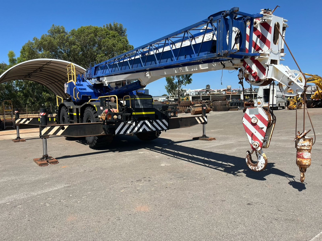 TADANO TR 500 E - Grúa todo terreno: foto 2 TADANO TR 500 E - Grúa todo terreno: foto 2