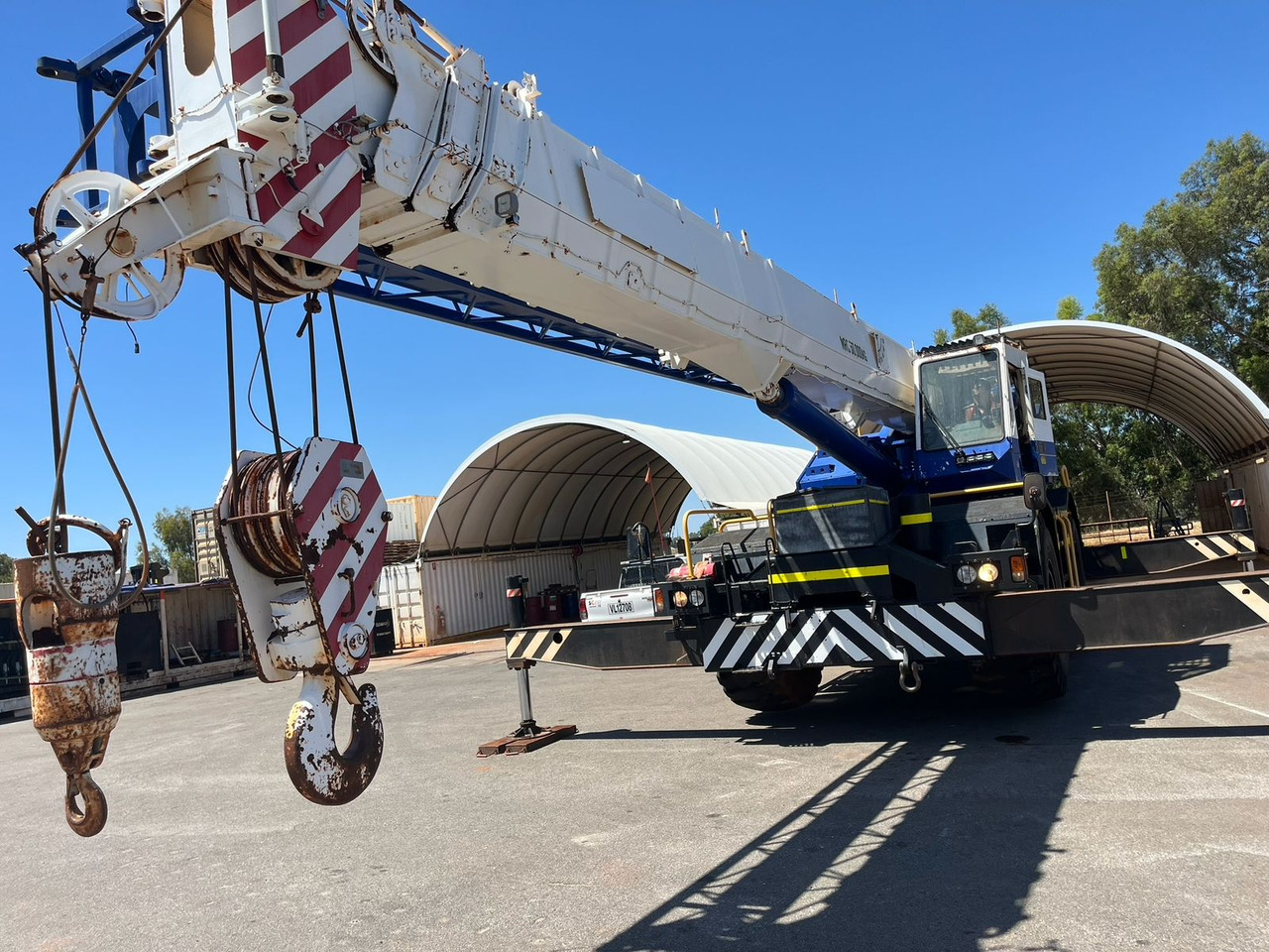 TADANO TR 500 E - Grúa todo terreno: foto 1 TADANO TR 500 E - Grúa todo terreno: foto 1