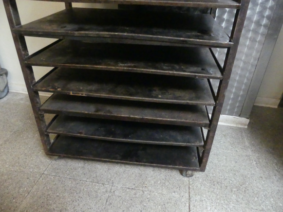 Chariot de four avec platine 60x40 cm (4 bords) - Maquinaria de panadería: foto 5 Chariot de four avec platine 60x40 cm (4 bords) - Maquinaria de panadería: foto 5