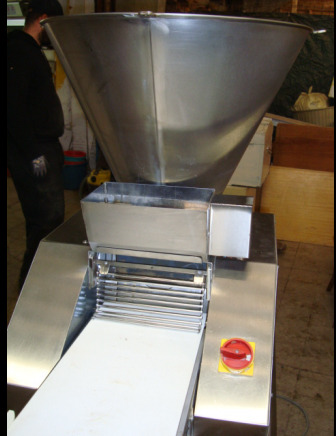 Diviseuse volumétrique CAPLAIN pour boulangerie - Maquinaria de panadería: foto 4 Diviseuse volumétrique CAPLAIN pour boulangerie - Maquinaria de panadería: foto 4