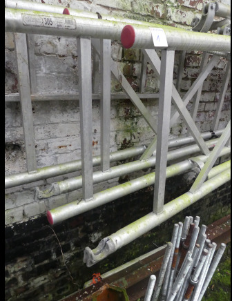 Eléments pour échafaudage Altrex 305 - Equipo de construcción: foto 2 Eléments pour échafaudage Altrex 305 - Equipo de construcción: foto 2