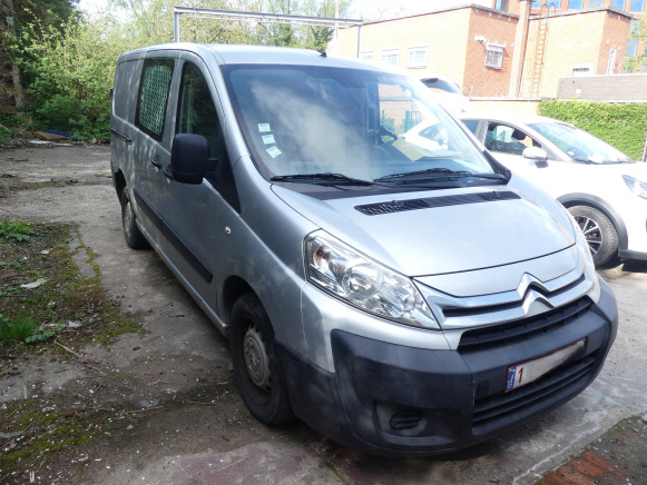REF:1-LSS-867 - Camionnette Citroen Jumpy (2015-67.438 km) - Numéro de châssis : VF7XUAHZ8FZ056231 - Furgoneta: foto 3 REF:1-LSS-867 - Camionnette Citroen Jumpy (2015-67.438 km) - Numéro de châssis : VF7XUAHZ8FZ056231 - Furgoneta: foto 3