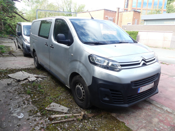 REF:1-RGT-760 - Camionnette Citroen Jumpy (2016-86.466 km) - Numéro de châssis : VF7VFAHKHGZ075543 - Furgoneta: foto 1 REF:1-RGT-760 - Camionnette Citroen Jumpy (2016-86.466 km) - Numéro de châssis : VF7VFAHKHGZ075543 - Furgoneta: foto 1