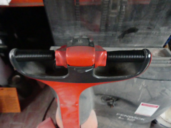 Gerbeur Fenwick L12 - Apilador: foto 3 Gerbeur Fenwick L12 - Apilador: foto 3