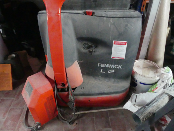 Gerbeur Fenwick L12 - Apilador: foto 2 Gerbeur Fenwick L12 - Apilador: foto 2