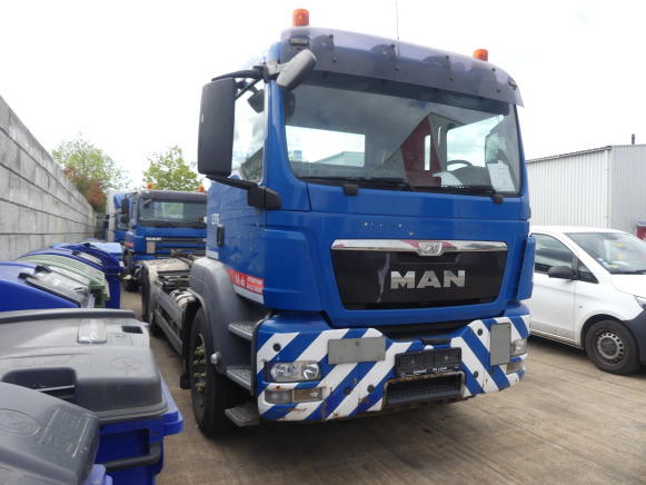 REF:1376 - Camion porte-container MAN TGS (2014-573.144 km) - Camión multibasculante: foto 2 REF:1376 - Camion porte-container MAN TGS (2014-573.144 km) - Camión multibasculante: foto 2