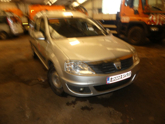 REF:2GBD456 - Voiture Dacia Logan Break SD (2011-85.514 km) - SUV/ Todoterreno: foto 2 REF:2GBD456 - Voiture Dacia Logan Break SD (2011-85.514 km) - SUV/ Todoterreno: foto 2