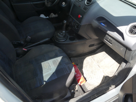 Voiture Ford FIESTA (2006-110.830 km) - Coche: foto 5 Voiture Ford FIESTA (2006-110.830 km) - Coche: foto 5