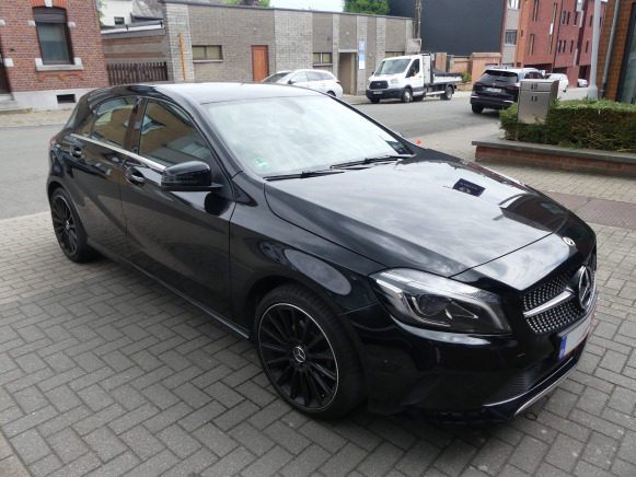Voiture Mercedes-Benz A 180 (2018-99.600 km-VIN:WDD1760121J776850) - Coche: foto 4 Voiture Mercedes-Benz A 180 (2018-99.600 km-VIN:WDD1760121J776850) - Coche: foto 4