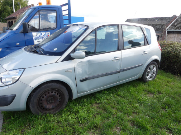 Voiture Renault Scenic 1.9 DCI - Coche: foto 2 Voiture Renault Scenic 1.9 DCI - Coche: foto 2