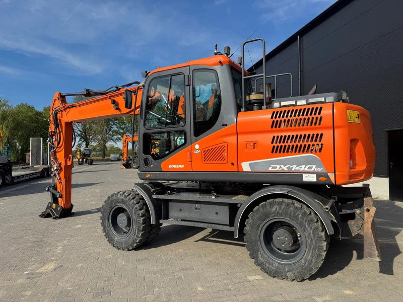 Doosan DX140-5 2018 - Excavadora de ruedas: foto 3 Doosan DX140-5 2018 - Excavadora de ruedas: foto 3