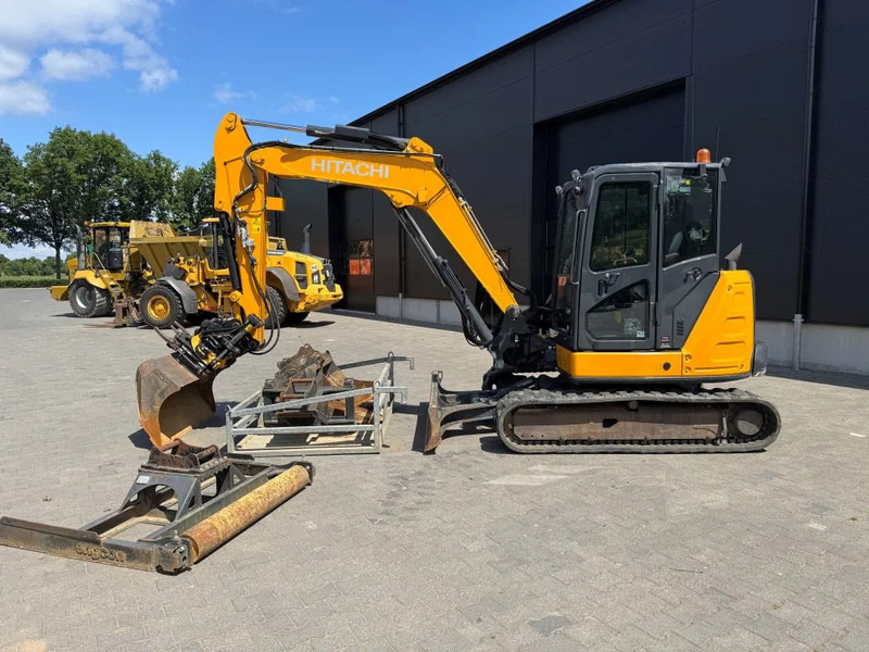Hitachi ZX65USB Engcon FULL SPEC MACHINE !! DC 2 Gripper TOP CONDITION ! - Excavadora de cadenas: foto 1 Hitachi ZX65USB Engcon FULL SPEC MACHINE !! DC 2 Gripper TOP CONDITION ! - Excavadora de cadenas: foto 1