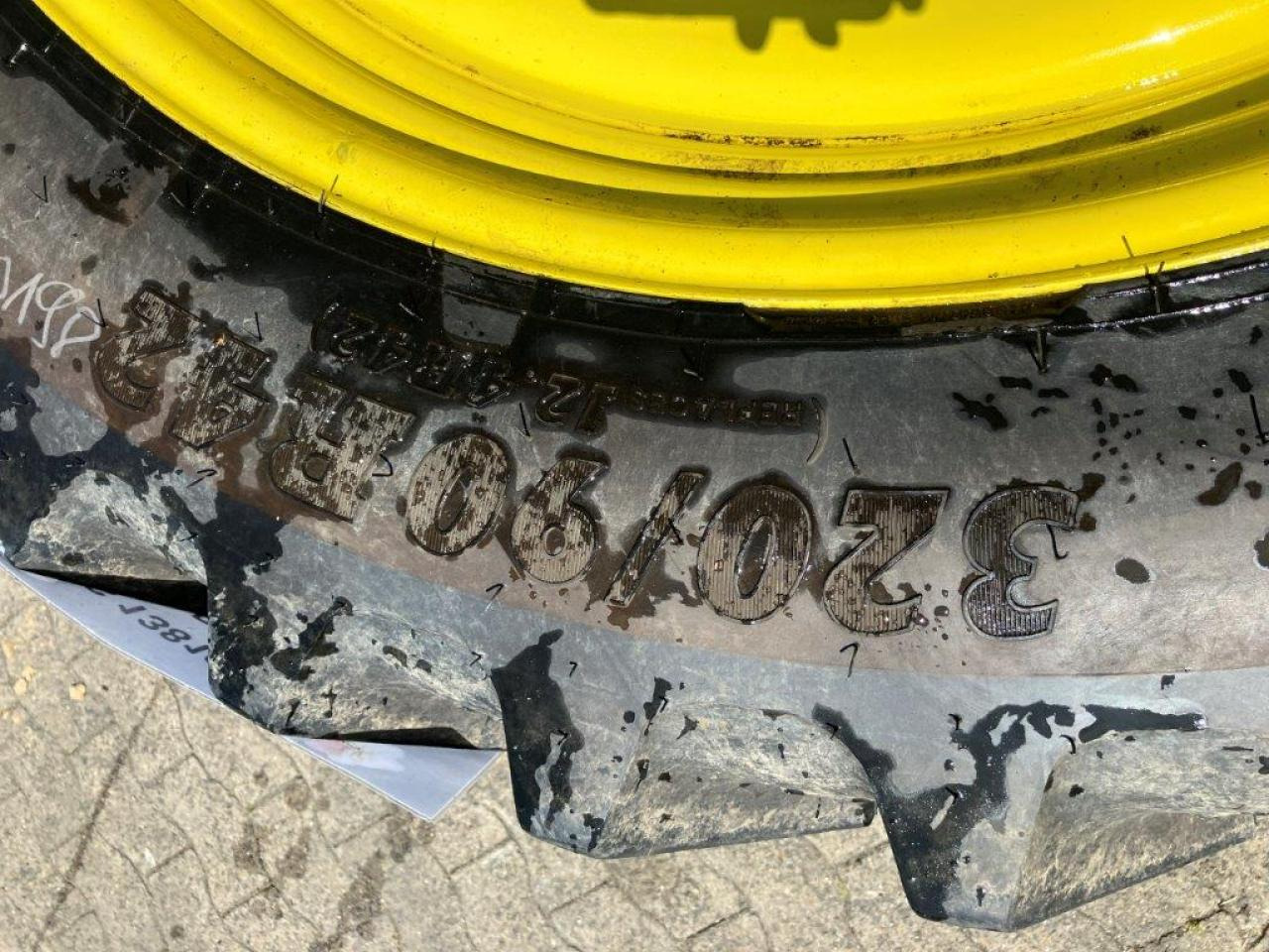 BKT 320/90R42 - Neumático para Maquinaria agrícola: foto 5 BKT 320/90R42 - Neumático para Maquinaria agrícola: foto 5