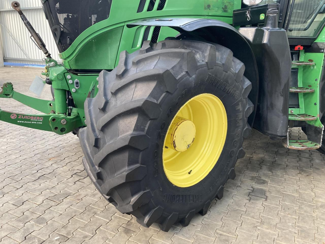 John Deere 6190R - Tractor: foto 2 John Deere 6190R - Tractor: foto 2
