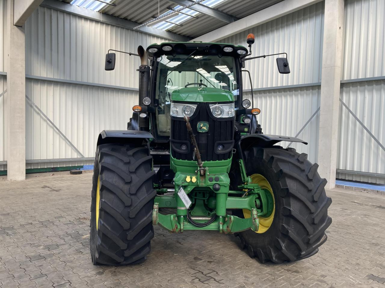 John Deere 6190R - Tractor: foto 3 John Deere 6190R - Tractor: foto 3