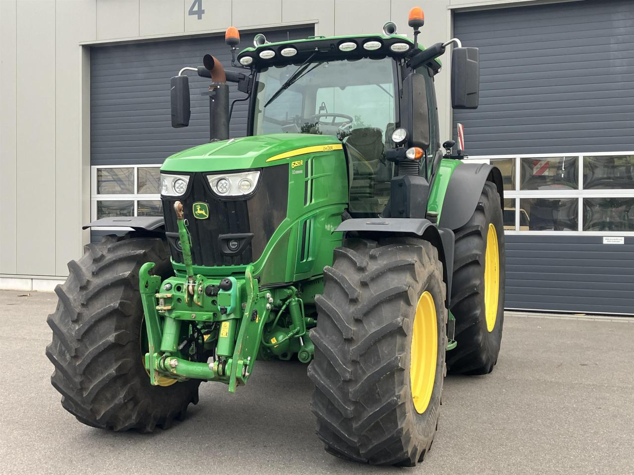John Deere 6250R - Tractor: foto 2 John Deere 6250R - Tractor: foto 2