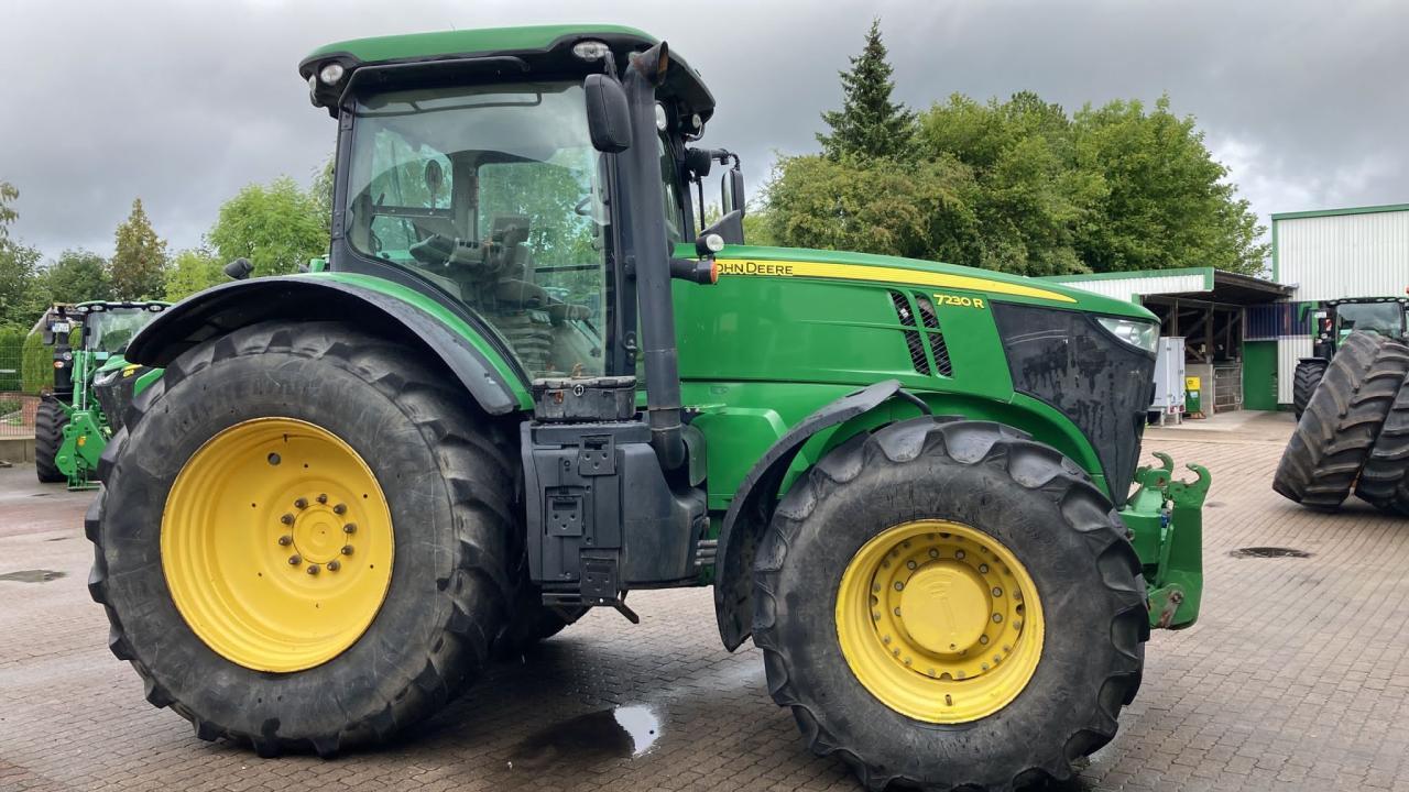 John Deere 7230R - Tractor: foto 2 John Deere 7230R - Tractor: foto 2