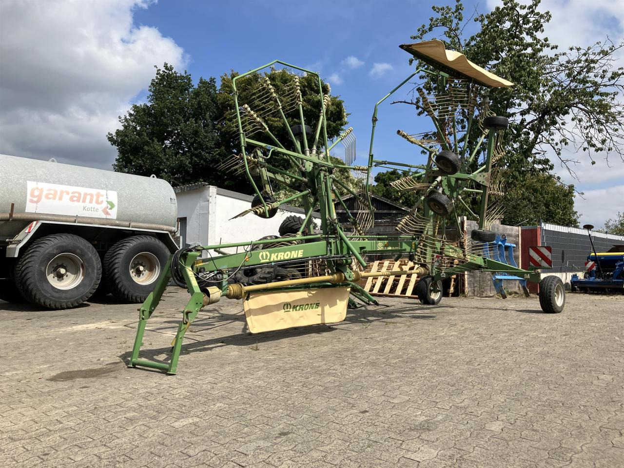 Krone SWADRO 810 - Henificadora: foto 1 Krone SWADRO 810 - Henificadora: foto 1