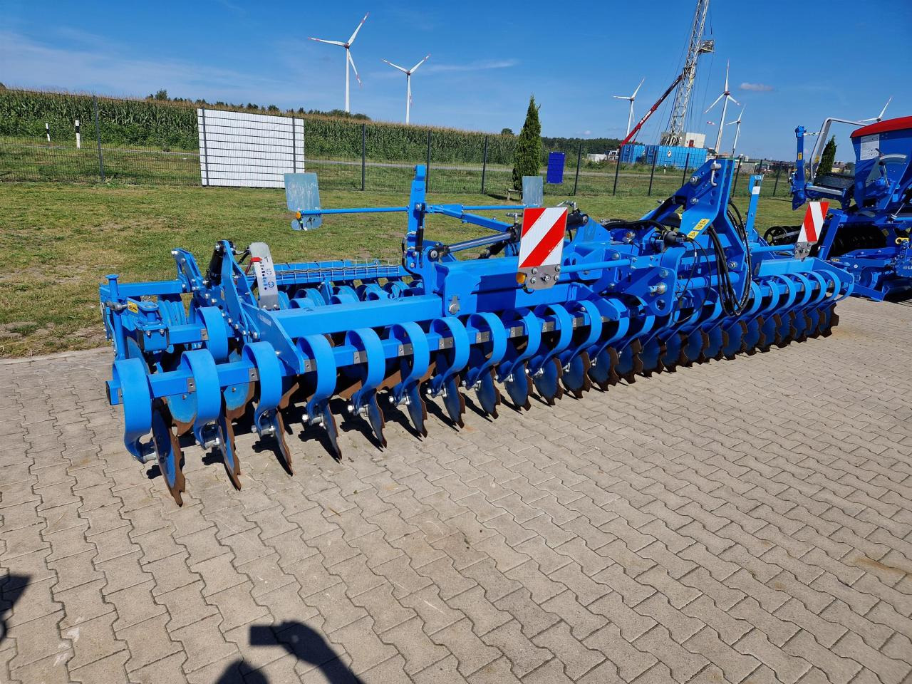 Lemken Heliodor 9/600 K - Rastras: foto 1 Lemken Heliodor 9/600 K - Rastras: foto 1