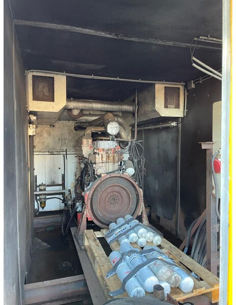 Cummins KTTA 19 C Dieselmotor in container 585 PK - Generador industriale: foto 3 Cummins KTTA 19 C Dieselmotor in container 585 PK - Generador industriale: foto 3