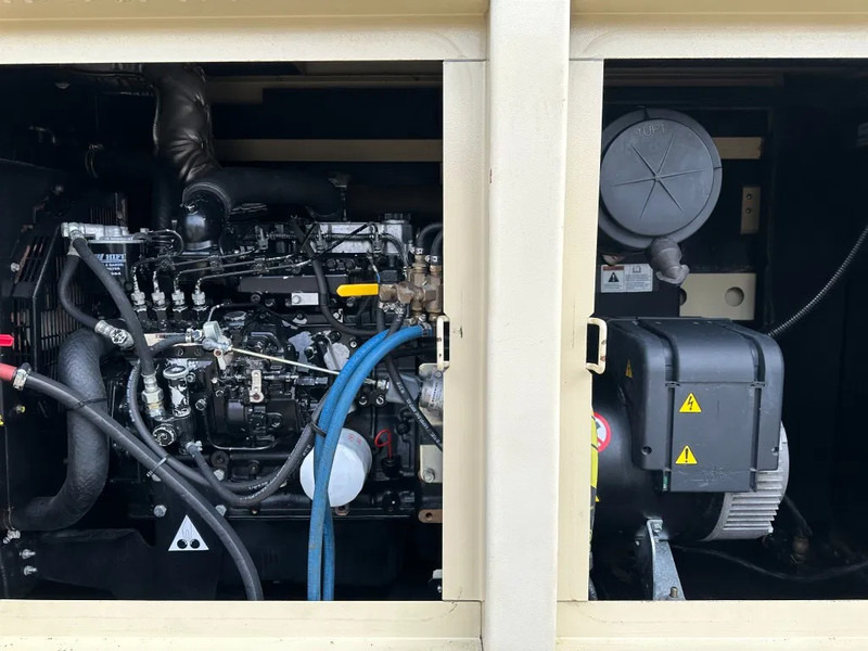 Doosan G40 Mitsubishi Leroy Somer 40 kVA Silent Rental generatorset - Generador industriale: foto 5 Doosan G40 Mitsubishi Leroy Somer 40 kVA Silent Rental generatorset - Generador industriale: foto 5