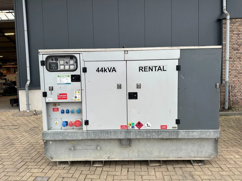Europower EPUS44TDE Kubota Leroy Somer 44 kVA Supersilent Rental generatorset - Generador industriale: foto 1 Europower EPUS44TDE Kubota Leroy Somer 44 kVA Supersilent Rental generatorset - Generador industriale: foto 1
