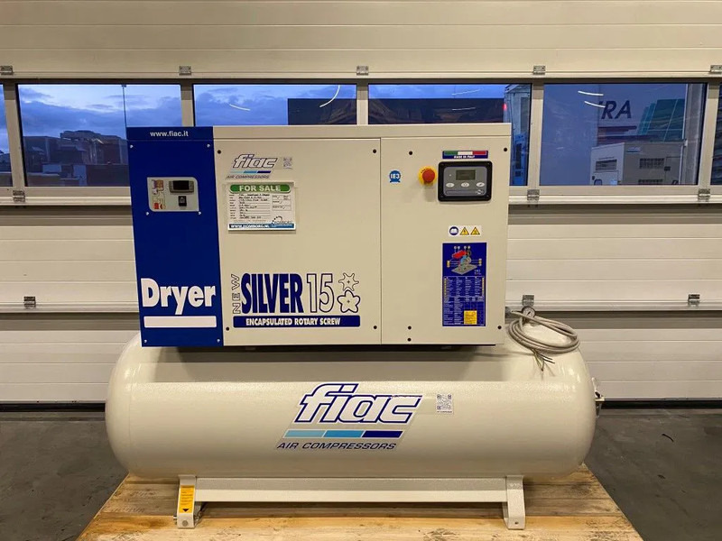 Fiac NewSilver D 15 / 500 NewSilver D 15 / 500 - 1430 L / min 11 kW 10 bar Elektrische Schroefcompressor + Droger - Compresor de aire: foto 2 Fiac NewSilver D 15 / 500 NewSilver D 15 / 500 - 1430 L / min 11 kW 10 bar Elektrische Schroefcompressor + Droger - Compresor de aire: foto 2