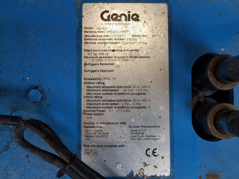 Genie GS 1932 Elektrische Schaarhoogwerker 7.8 meter werkhoogte accu's 2022 ! - Plataforma de tijeras: foto 3 Genie GS 1932 Elektrische Schaarhoogwerker 7.8 meter werkhoogte accu's 2022 ! - Plataforma de tijeras: foto 3
