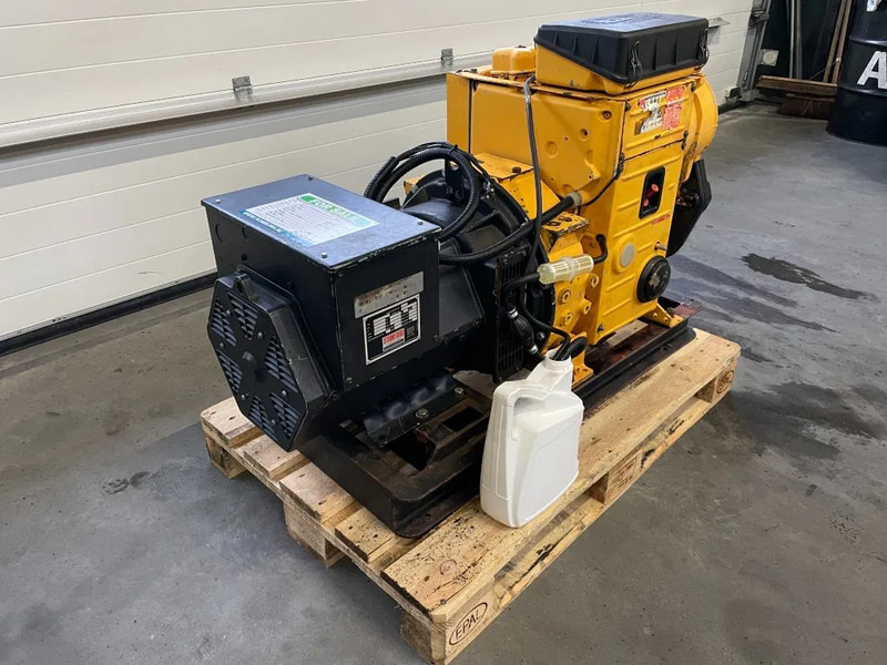 Generador industriale Hatz 2M40H Stamford 25 kVA generatorset: foto 7