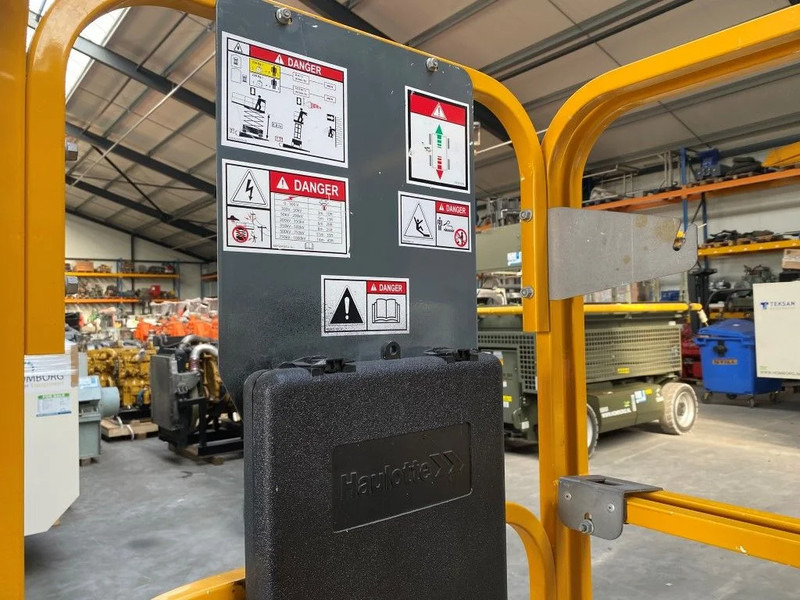 Plataforma de tijeras Haulotte Optimum 8 Elektrische Schaarhoogwerker 7.8 meter werkhoogte als nieuw ! 28 uur !: foto 8