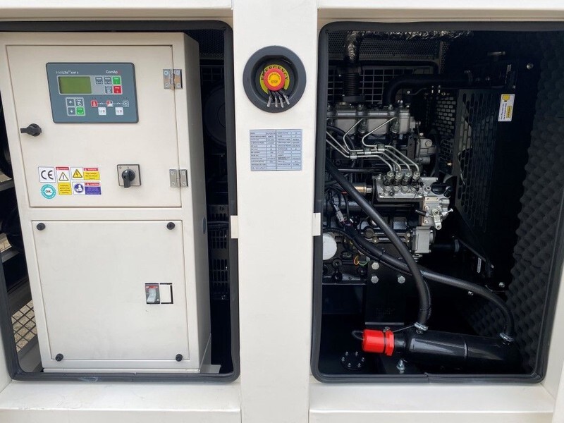 Perkins 22 kVA Supersilent generatorset New ! - Generador industriale: foto 2 Perkins 22 kVA Supersilent generatorset New ! - Generador industriale: foto 2