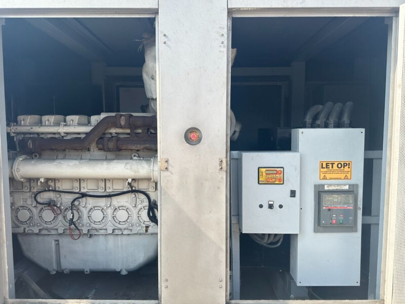 Perkins 4006-23TAG3A Stamford 900 kVA Silent generatorset - Generador industriale: foto 2 Perkins 4006-23TAG3A Stamford 900 kVA Silent generatorset - Generador industriale: foto 2